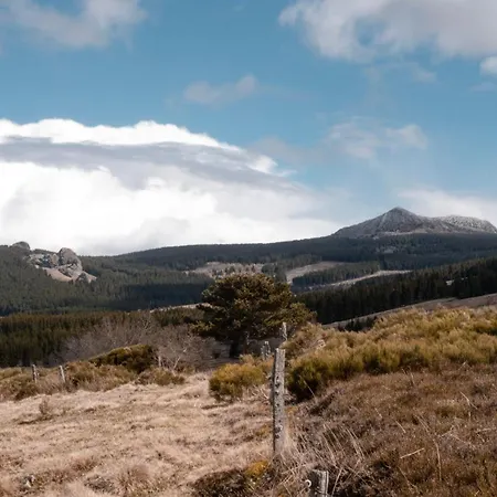 La Drai L'ame Du Trappeur Au Pied D'un Volcan Apartamento Saint-Front (Haute-Loire)